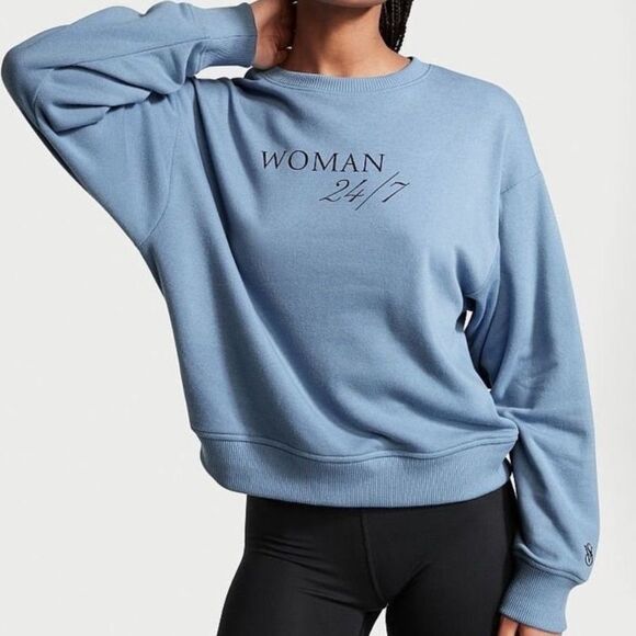Victoria's Secret Sweaters - NWOT Victoria's Secret Women 24/7 Stretch Fleece Crewneck Top Size XS -Oversized